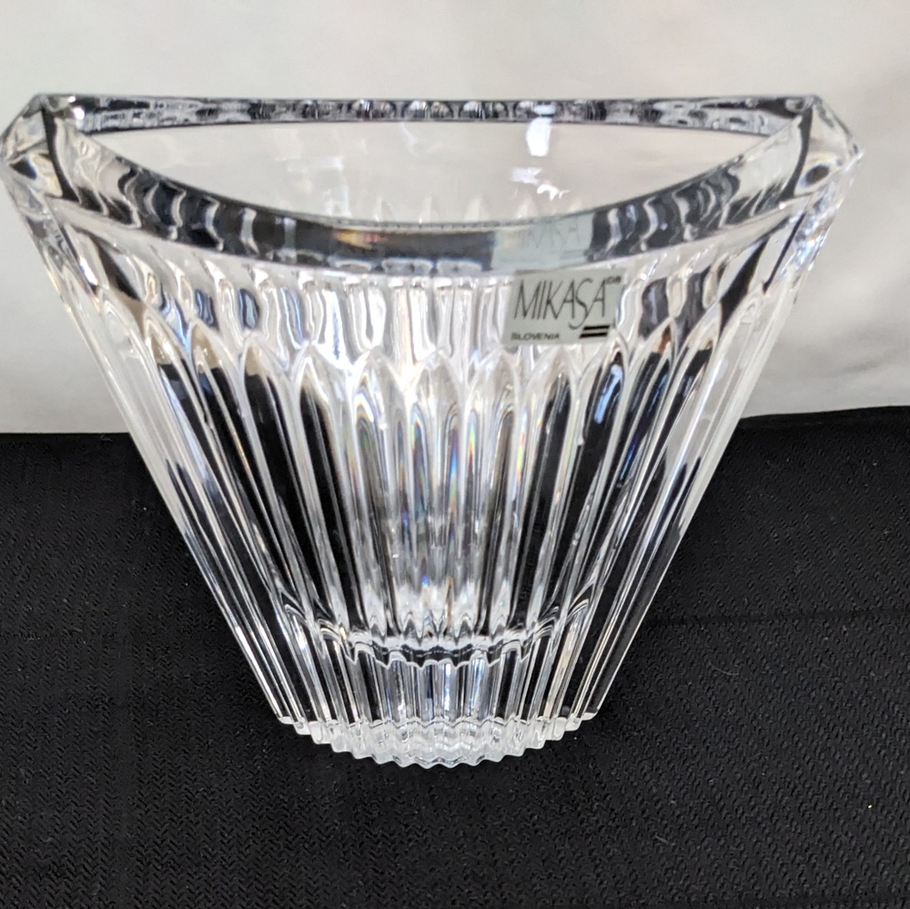 Mikasa Slovenia Crystal Vase